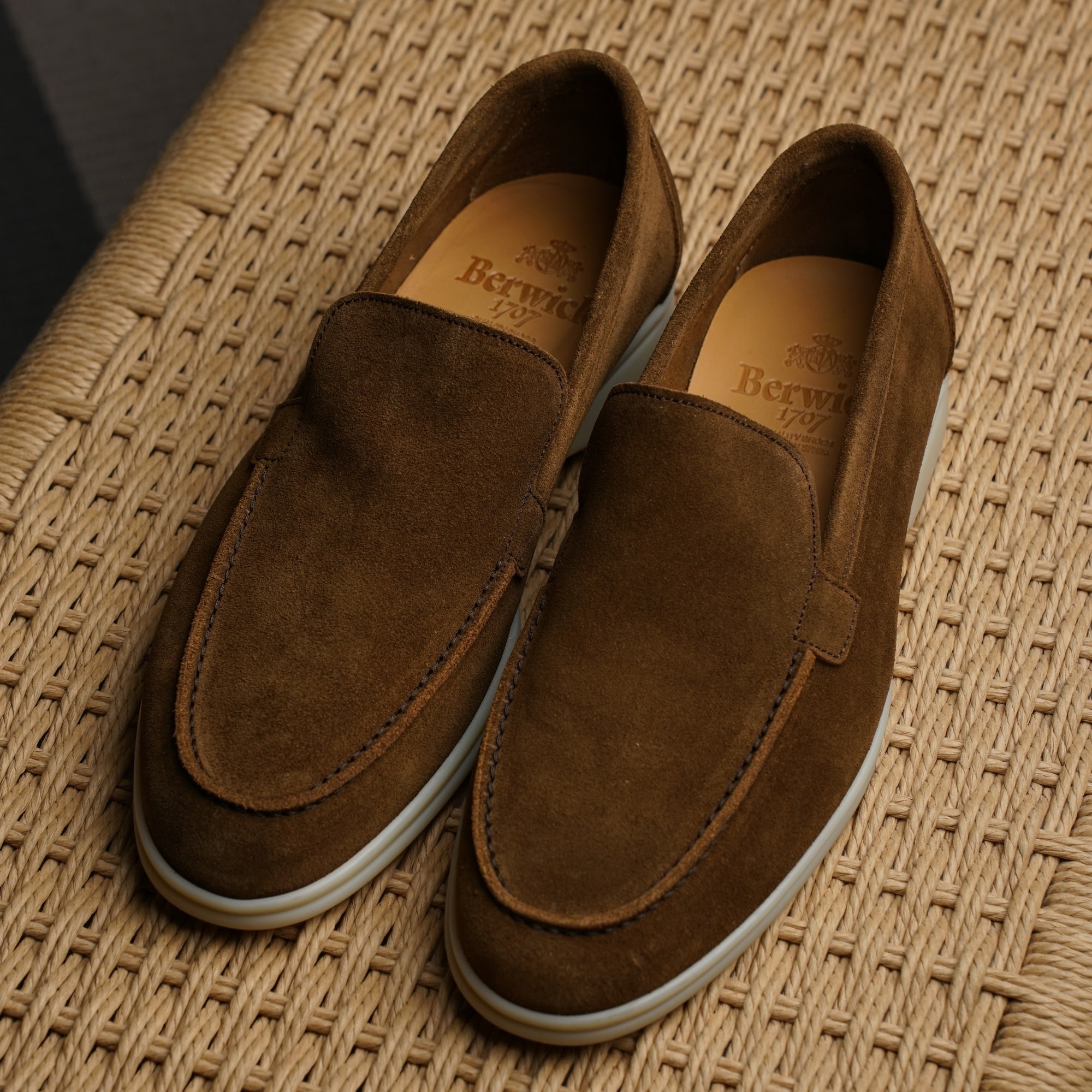 Berwick Palma Flex - Medium Brown Suede – Marketplace by The Shoe Snob