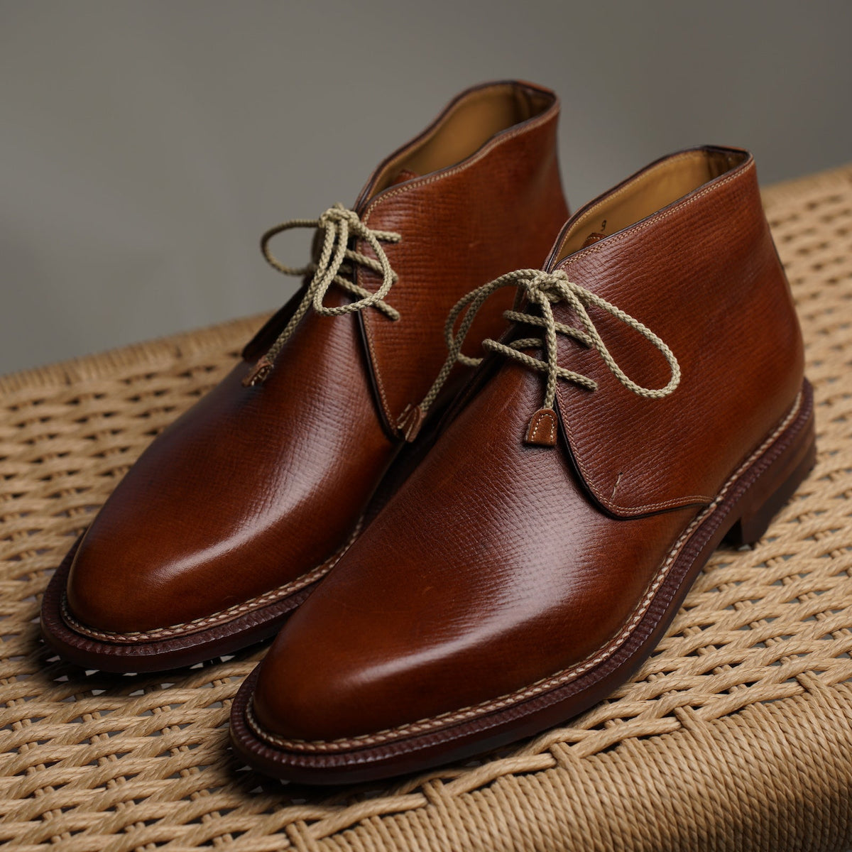 Style 3722 - Walnut Arlington Grain