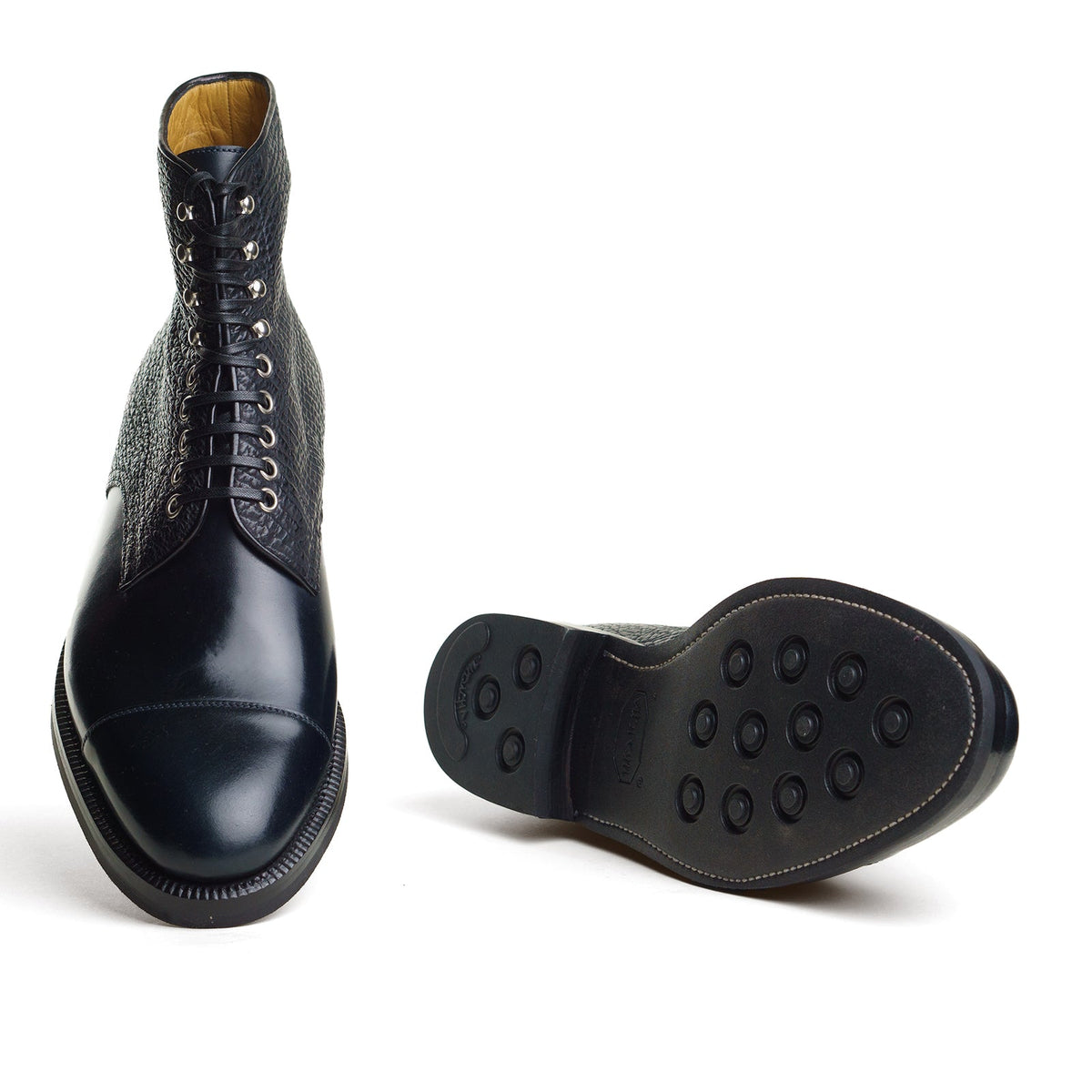 Style 3824 Mod. - Navy Cordovan / Black Shark